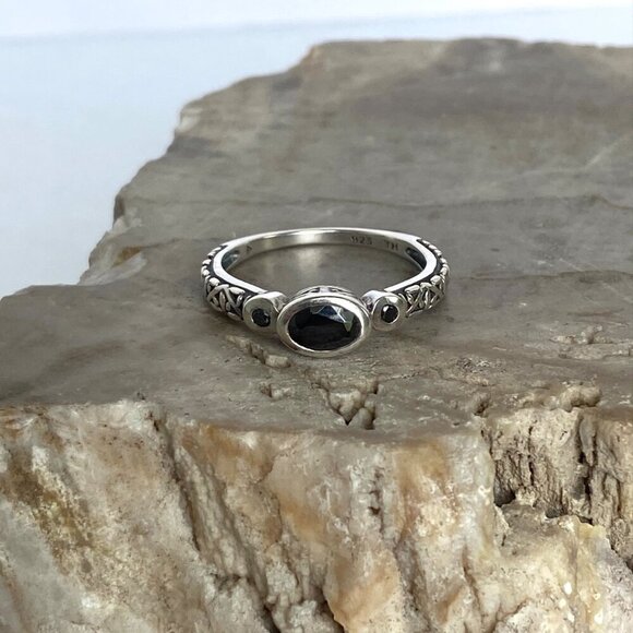 Silpada Sterling Silver 925 Black Faceted Oval Cubic Zirconia Band Ring Sz 8 - Picture 3 of 16